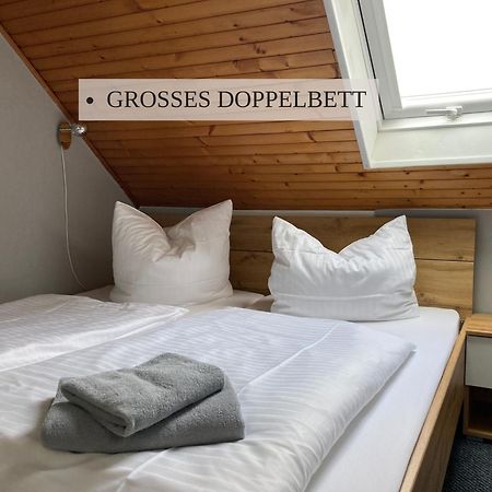 Haus Krabbe Zimmer Ohne Kueche, Fuer 1-2 Personen, Doppelbett, Zentral Gelegen Zwischen Cuxhaven Und Bremerhaven, Hunde Kostenfrei Willkommen, Kostenfreier Parkplatz Wremen Εξωτερικό φωτογραφία