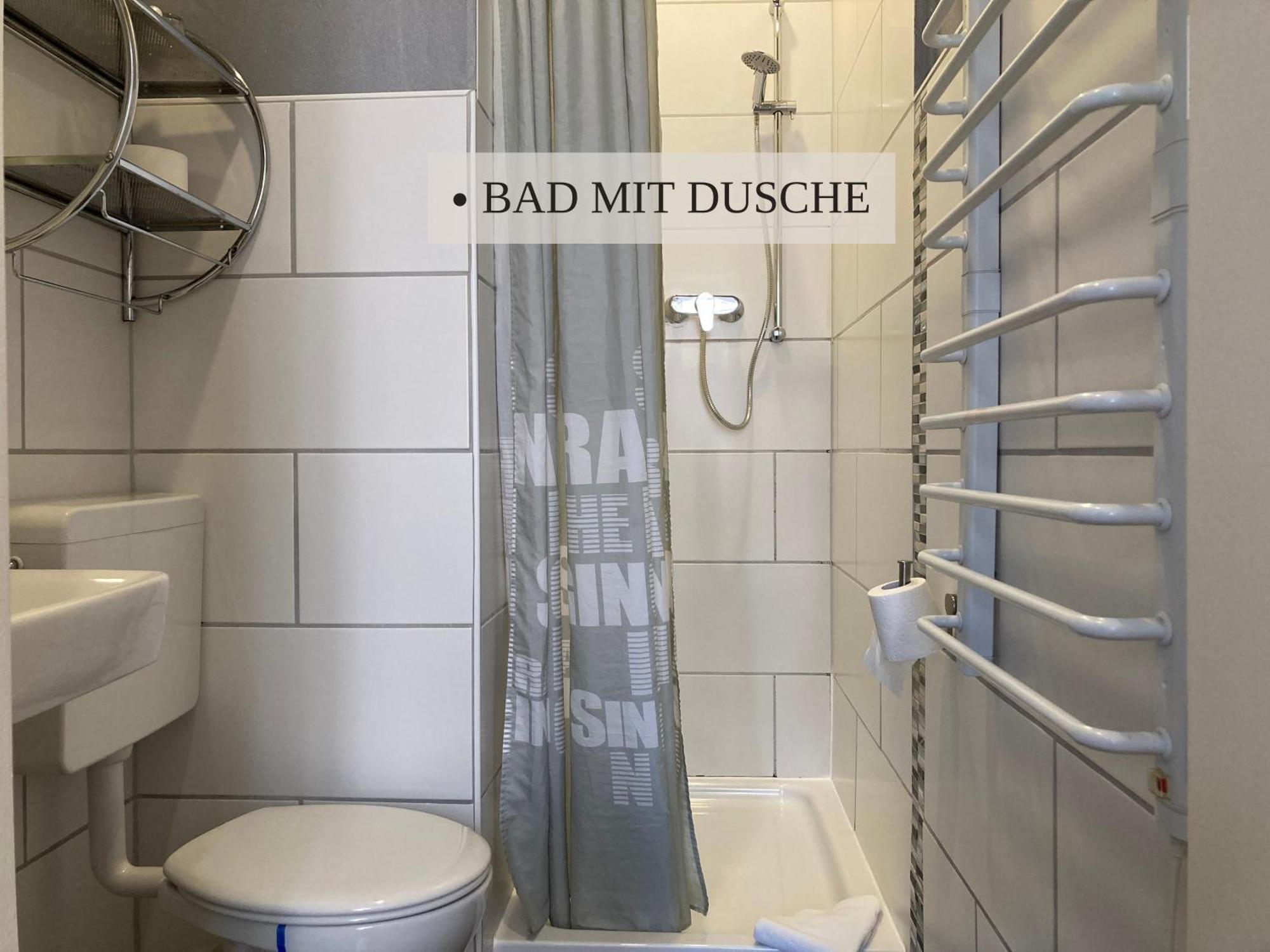 Haus Krabbe Zimmer Ohne Kueche, Fuer 1-2 Personen, Doppelbett, Zentral Gelegen Zwischen Cuxhaven Und Bremerhaven, Hunde Kostenfrei Willkommen, Kostenfreier Parkplatz Wremen Εξωτερικό φωτογραφία